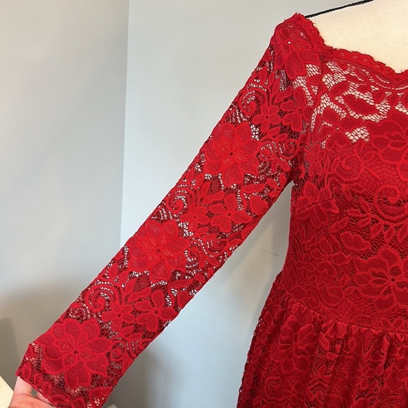 Elegant Red Lace Long Sleeve Full Length Maxi Formal Dress NWT - Picture 4 of 13